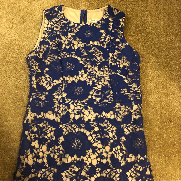 Blue and Tan Lace Dress - Picture 2 of 4